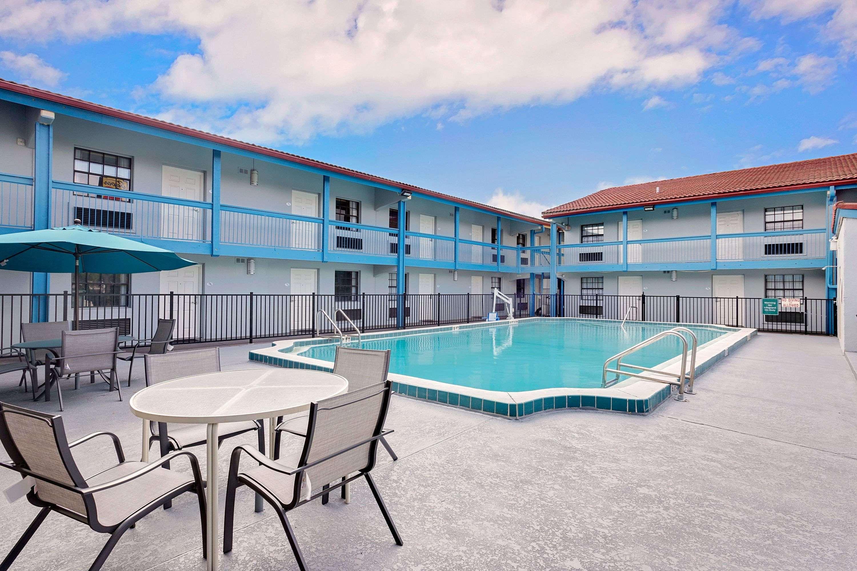Baymont By Wyndham Jacksonville Orange Park Εξωτερικό φωτογραφία