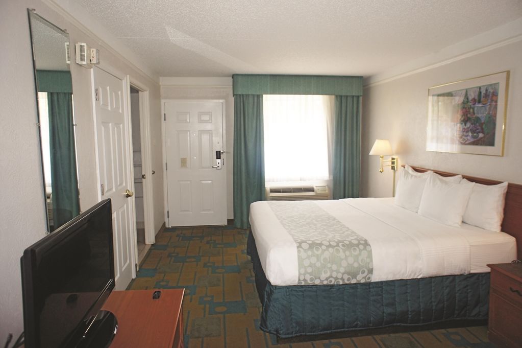 Baymont By Wyndham Jacksonville Orange Park Δωμάτιο φωτογραφία
